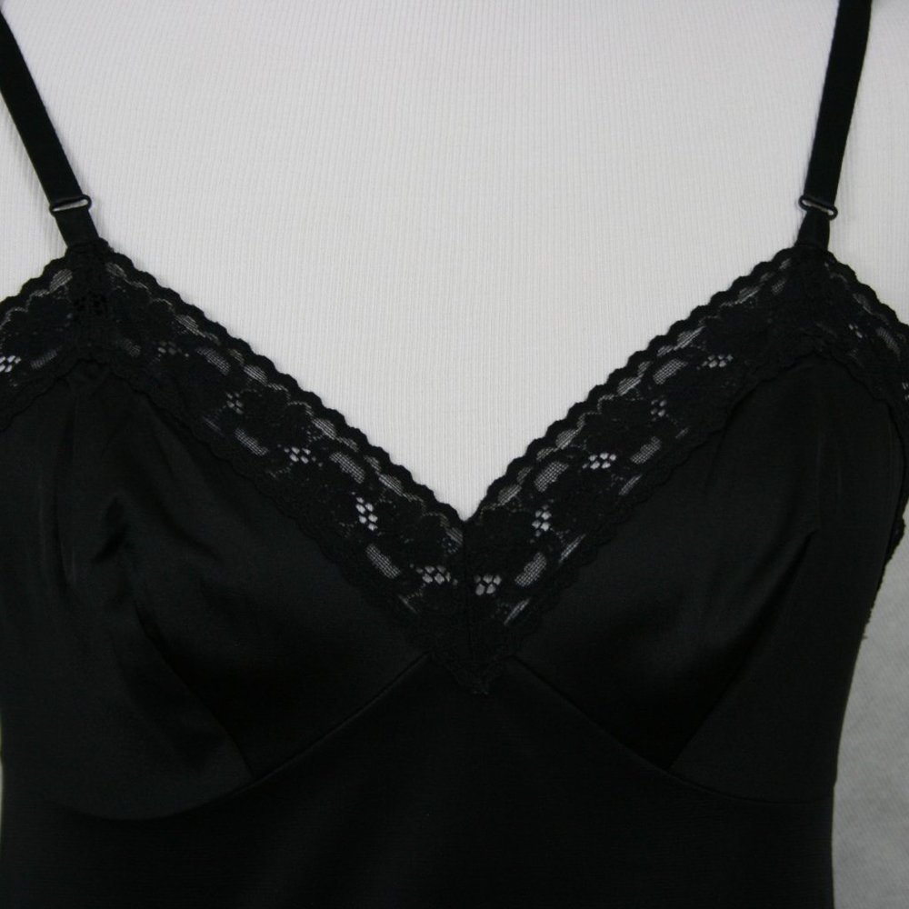 Vintage 50's Vanity Fair Black Nylon Midi Slip w/ Floral Lace Trim SZ 34 EUC - Picture 4 of 8